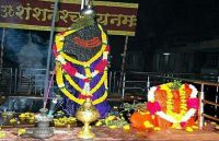 shani dev ki puja kaise karni chahiye