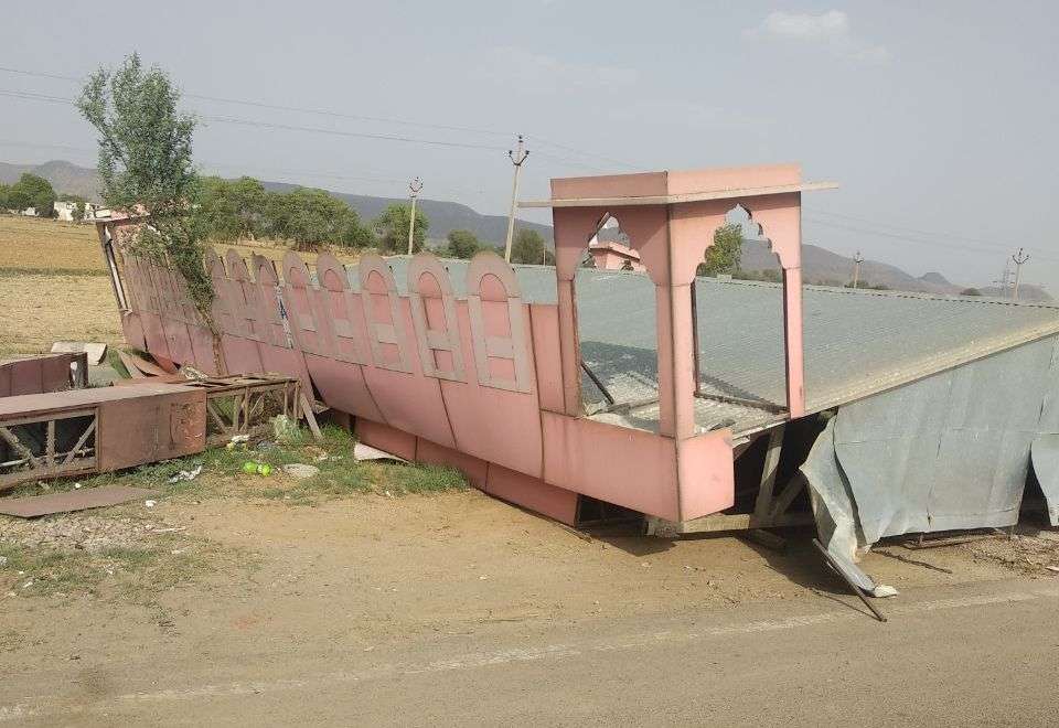 Toll booth fall after storm in alwar