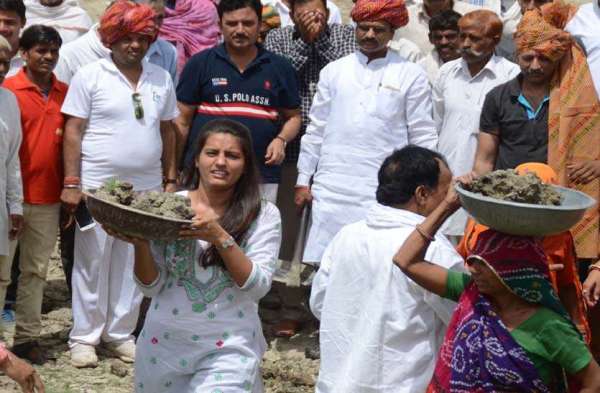   Amritam Jalam campaign