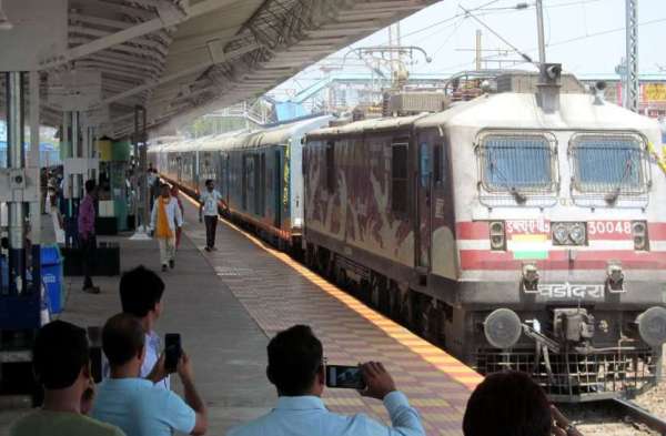 Weekly Express Indore and Puri 