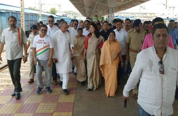 Weekly Express Indore and Puri 