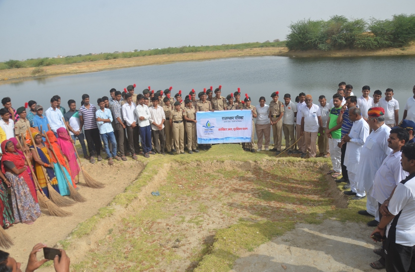 Amritam Jalam campaign, debut in Barmer