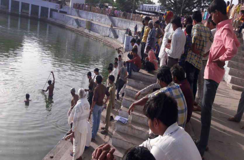 Elderly and child death drowning in bhilwara