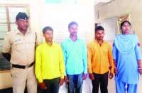 घर घुसकर महिला के साथ गाली गलौज कर मारपीट करने वाले तीन आरोपी गिरफ्तार