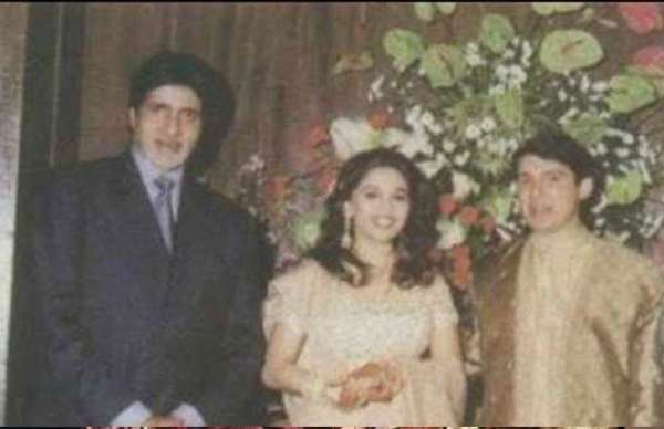 PHOTOS: माधुरी की शादी में जाह्नवी संग पहुंची थीं श्रीदेवी, देखिए शादी का पूरा एलबम