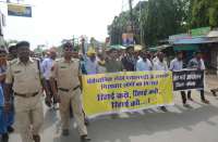 पत्थलगड़ी के समर्थकों को रिहा करने की मांग पर आदिवासी समाज का जेल भरो आंदोलन, पुलिस ने 30 महिला समेत 118 को किया गिरफ्तार