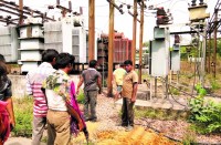 Weather: आंधी ने बिजली व्यवस्था की अस्त-व्यस्त , आधा शहर रहा ब्लैक आउट, अभी भी चल रहा मेंटेनेंस वर्क