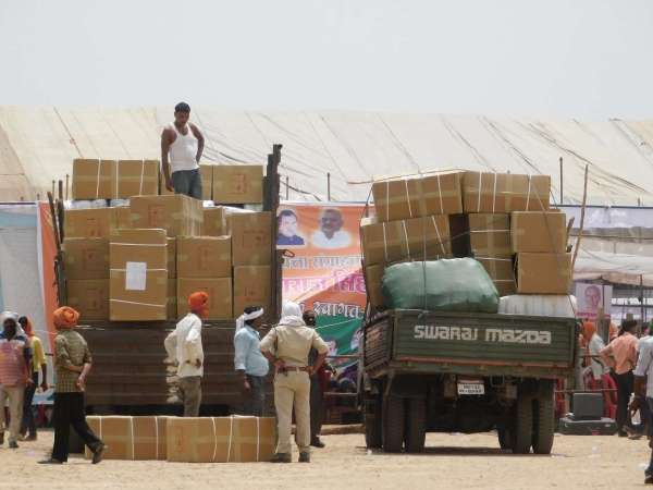 Chief Minister shivraj singh chouhan in shahdol, see picture