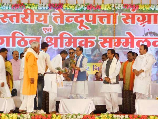 Chief Minister shivraj singh chouhan in shahdol, see picture