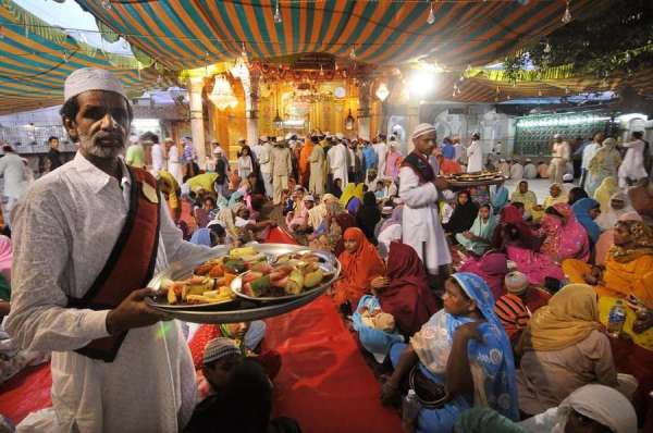 beautiful pics of ramadan in ajmer