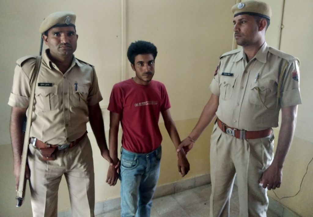 गंगापुरसिटी : वजीरपुर  पुलिस ने दिखाई फुर्ती देसी कट्टा व दो कारतूस के साथ एक जने को पकडा