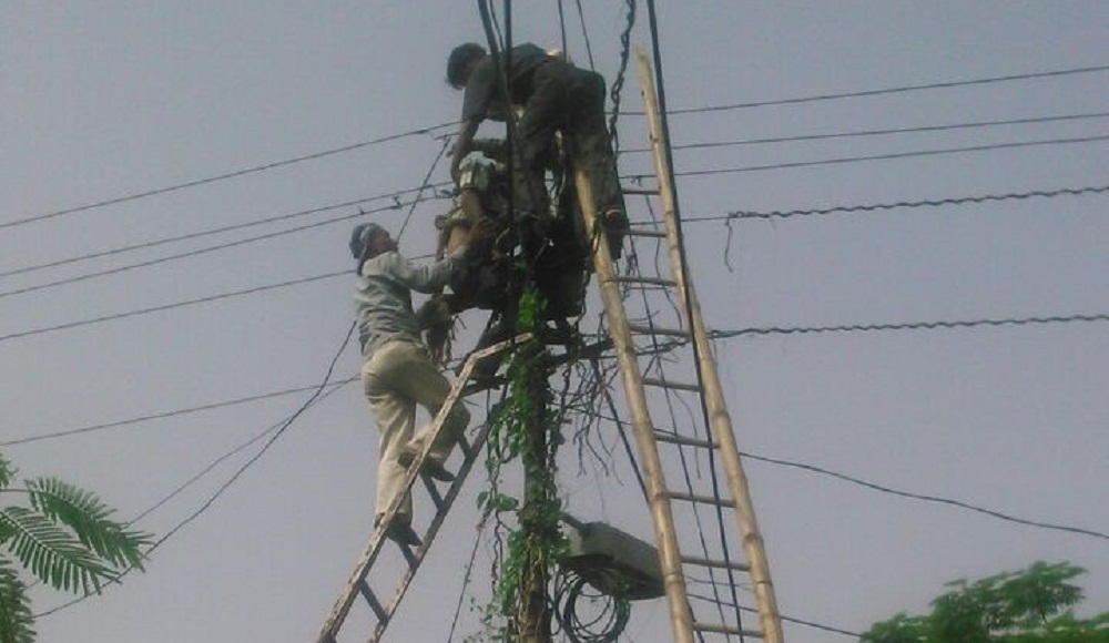kesco, UPPCL, power cut, no triping zone, kanpur power supply, principal secretary, allok kumar, kesco chief engineer R S yadav, hindi news, kanpur news 