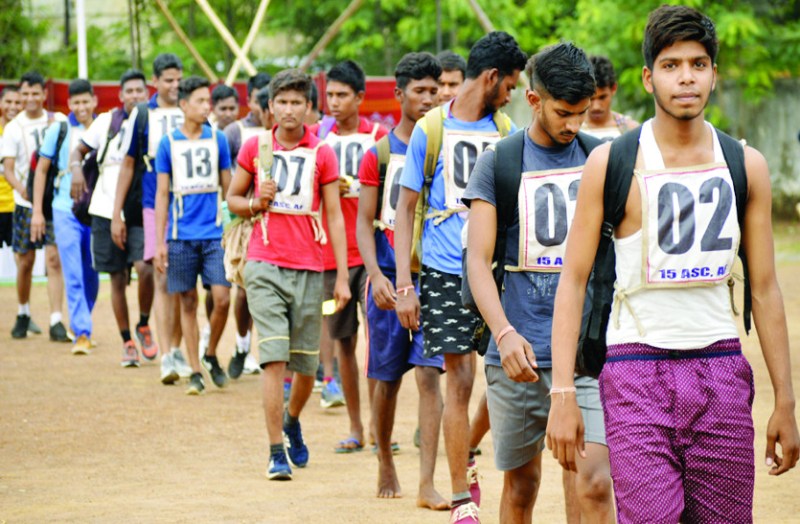 CG Job News : वायु सेना भर्ती- साढ़े चार हजार अभ्यर्थियों में से 128 ही अनुकूलन परीक्षा तक पहुंचे, जानें कैसी थी व्यवस्था...