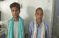 डिस्पोजल गिलास फेंकने को लेकर दो पक्षों में विवाद, लाठी व रॉड से हमला, पुलिस ने आरोपी पिता व पुत्र को किया गिरफ्तार