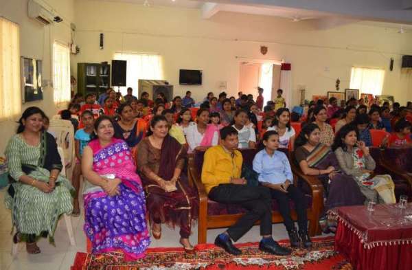 Photo Gallery : ग्रीष्मकालीन प्रतिभा विकास शिविर में विभिन्न कलाओं का दिया जा रहा प्रशिक्षण, ये शिविर के खास आकर्षण...