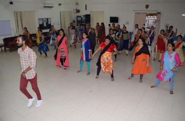 Photo Gallery : ग्रीष्मकालीन प्रतिभा विकास शिविर में विभिन्न कलाओं का दिया जा रहा प्रशिक्षण, ये शिविर के खास आकर्षण...