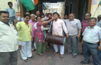 Congress Worker Celebrate 