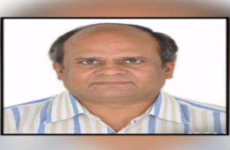 Gujarat engineer declared himself vishnu avtar denied to come at work
