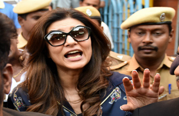 अवॉर्ड फंक्शन में सुष्मिता सेन के साथ हुई छेड़छाड़, पलटकर देखा तो रह गई दंग