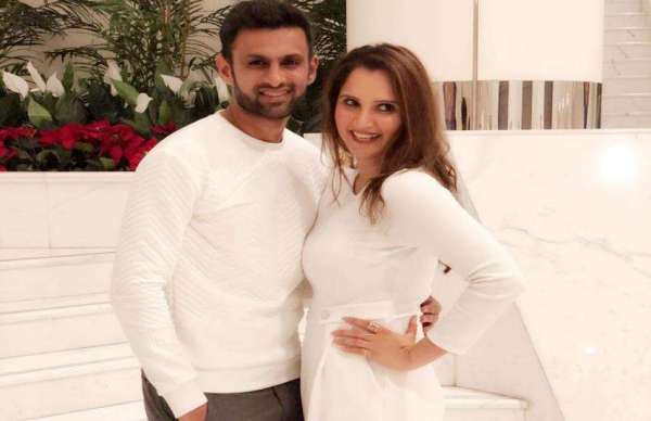 SANIA WITH SHOAIB