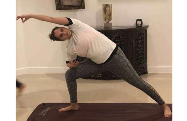 SANIA WITH BABY BUMP PHOTOS