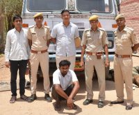 डीजल के टैंकर में मिला कुछ एेसा की पुलिस भी रह गई सकते में, कहां पढि़ए पूरा समाचार