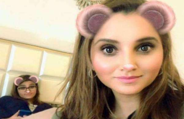 SANIA WITH HIS SISTER