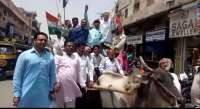 congress demonstration on rising prices of Petrol diesel