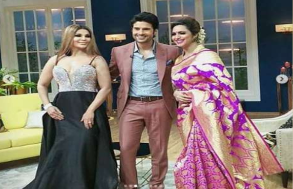 अर्शी ने किया हिना के लुक को कॉपी और राखी सावंत के साथ...