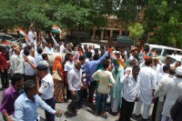 पेट्रोल-डीजल की बढ़ती कीमतों का कांग्रेस ने जताया विरोध