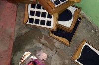 Make a hole in the wall and steal in jewellwery, arrest in delhi jail