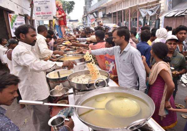 Ganesh Ganj bhandara 