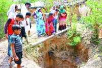 in this area of satna city each home has its own well