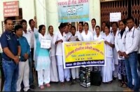 18 मई से हड़ताल पर हैं स्टॉफ नर्सेस
