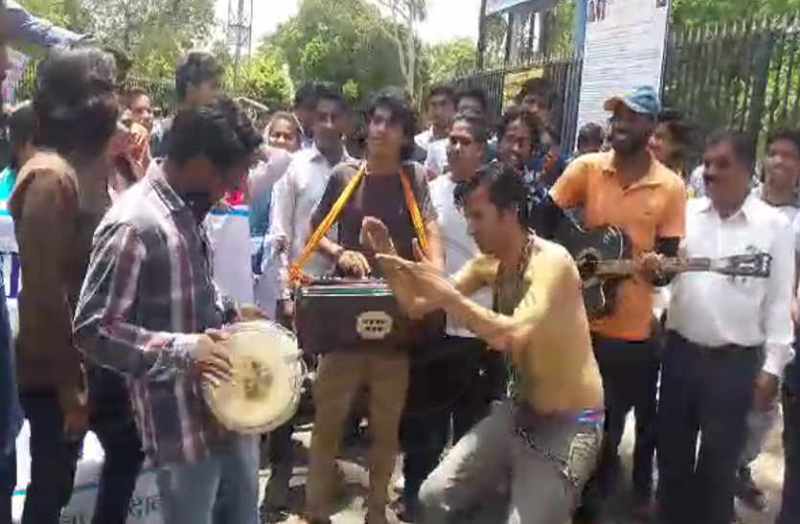 unemployed performed of art education in bhilwara