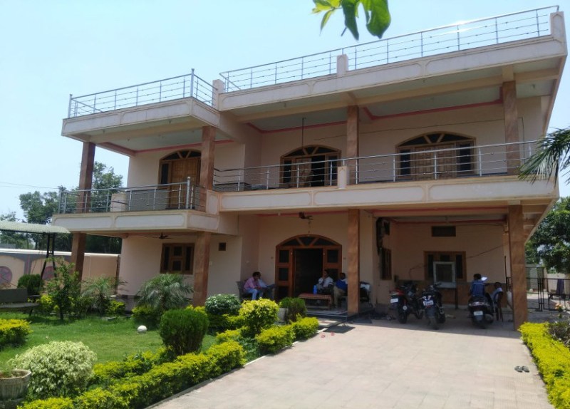 Women councilor house