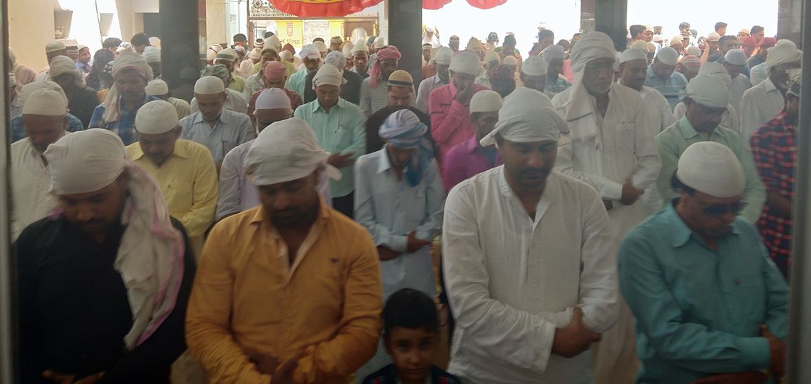 मांगी खुशहाली की दुआ