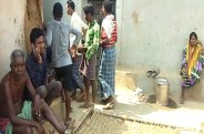 दो ग्रामीण आपस में भीड़ गए