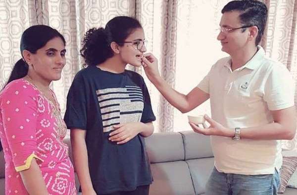 CBSE 12 th Result, Ritu Chaudhary got 99 percentage Marks