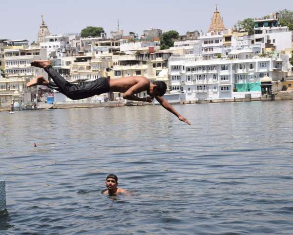 weather of udaipur