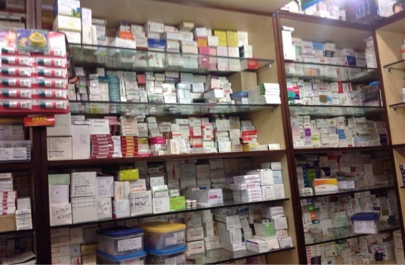 life line drug store open in sk hospital sikar