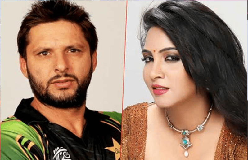 Arshi khan and shahid Afridi