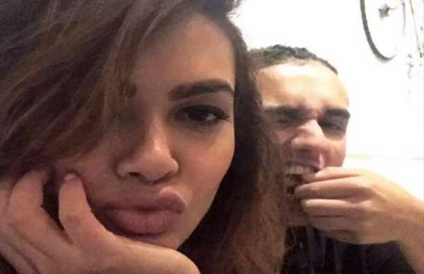 32 साल की बॉलीवुड अभिनेत्री ने 18 साल के लड़के को बनाया ब्वॉयफ्रेंड, सरेआम कर रही ऐसी हरकतें