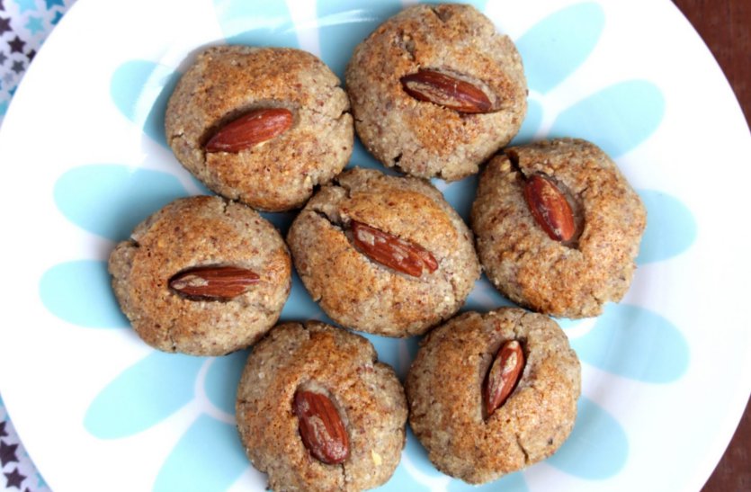almond cookies