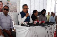 सीएम ने पत्रकार वार्ता में बताया चल रही है रेट तय करने चर्चा