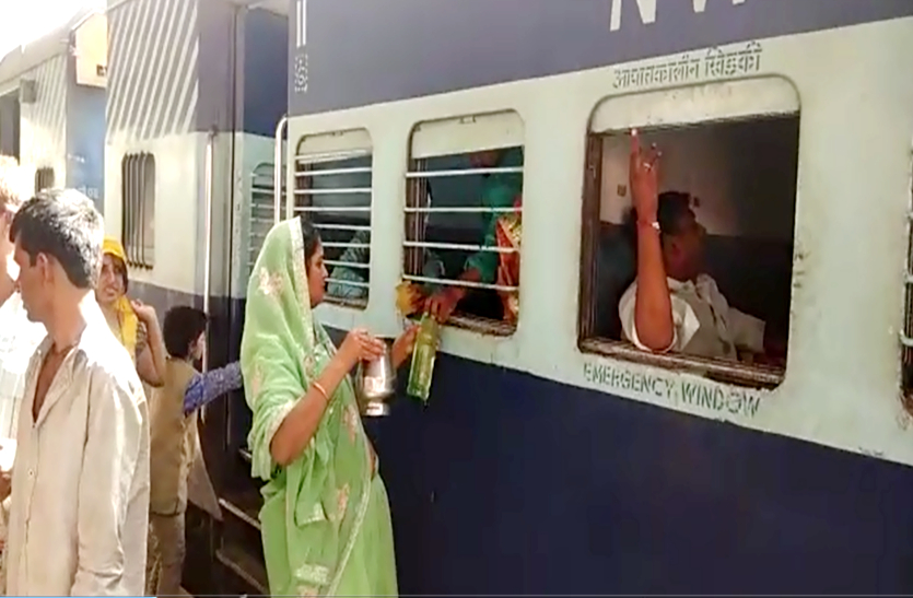 Thirsty people are quenching in bhilwara