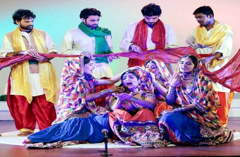 Stage programme of Bijji`s story in Pune