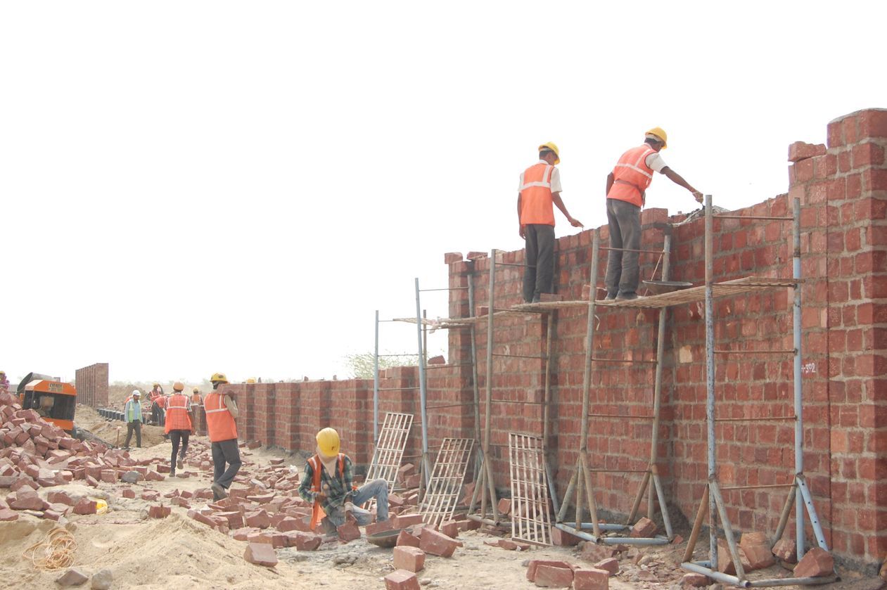 सपनों की रिफाइनरी चढ़ रही परवान,कहां पढि़ए पूरा समाचार