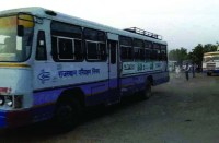 roadways driver not stop bus on bus stop in manoharpur