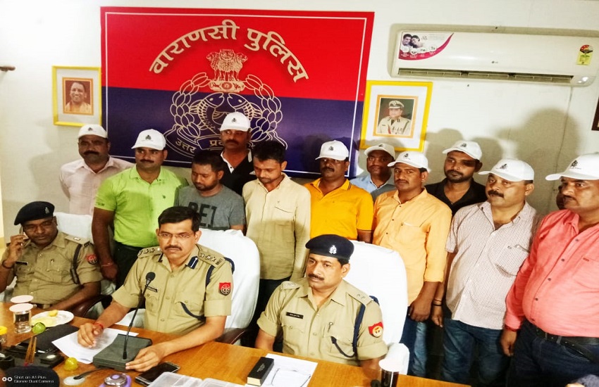 पुलिस मुठभेड़ में दो इनामी गिरफ्तार, असलहा सप्लाई करने के साथ हत्या के भी है आरोपी